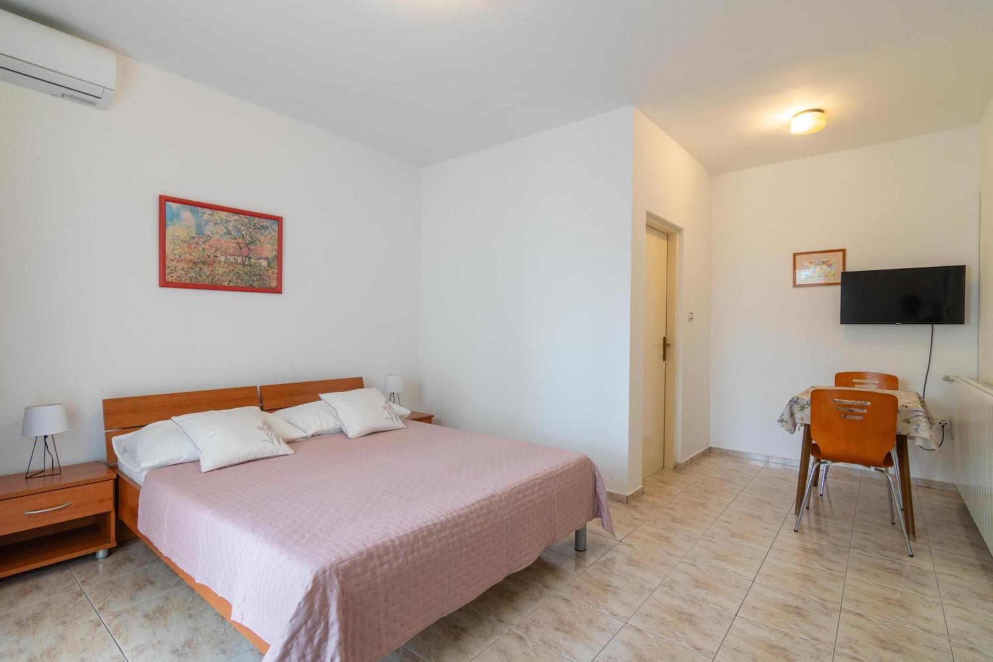 Apartments With A Parking Space Mandre, Pag - 18748 콜란 외부 사진