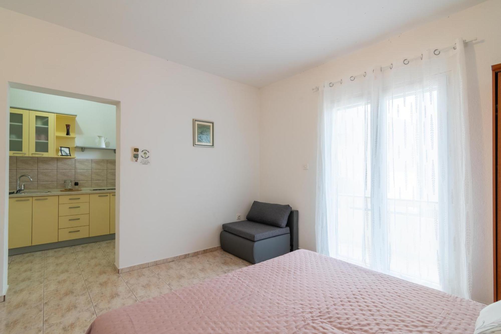 Apartments With A Parking Space Mandre, Pag - 18748 콜란 객실 사진